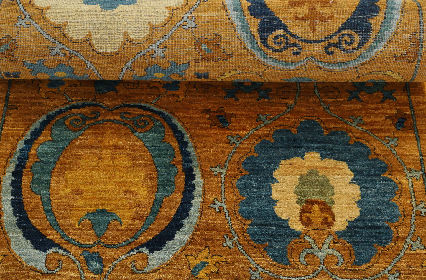 TRANSTIONAL RUGS ( 2.5 X 12 FT ) -D57083