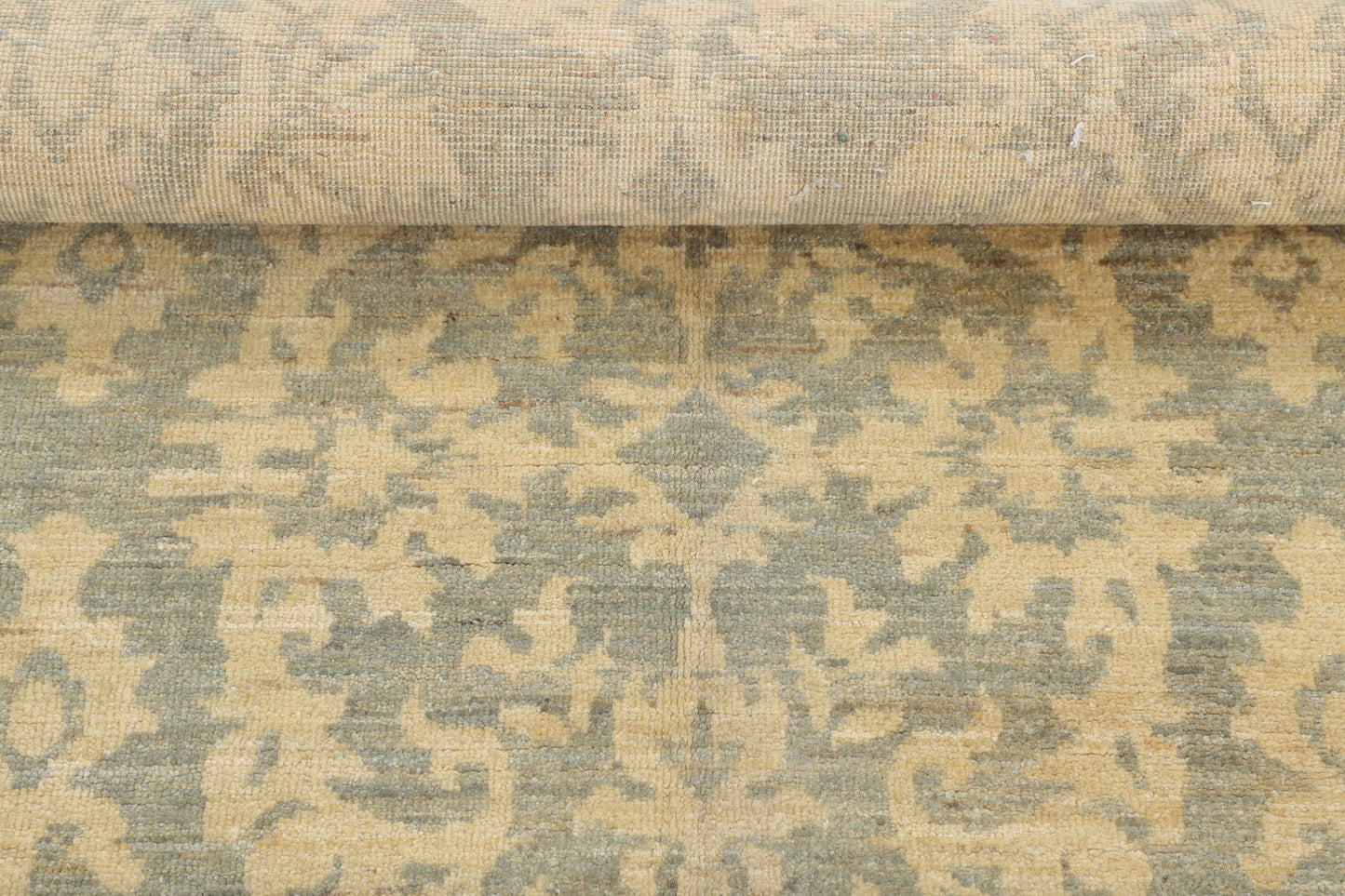 CONTEMPORARY RUGS ( 4 X 6 ) -D48803