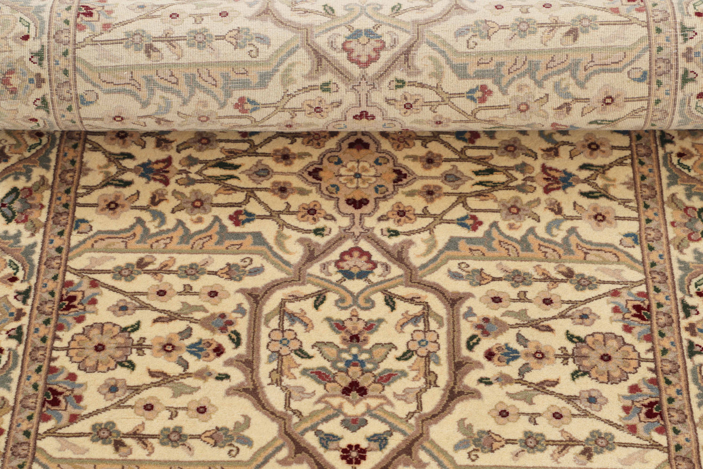 TRADITIONAL RUGS ( 2.5 X 10 FT ) -D40602