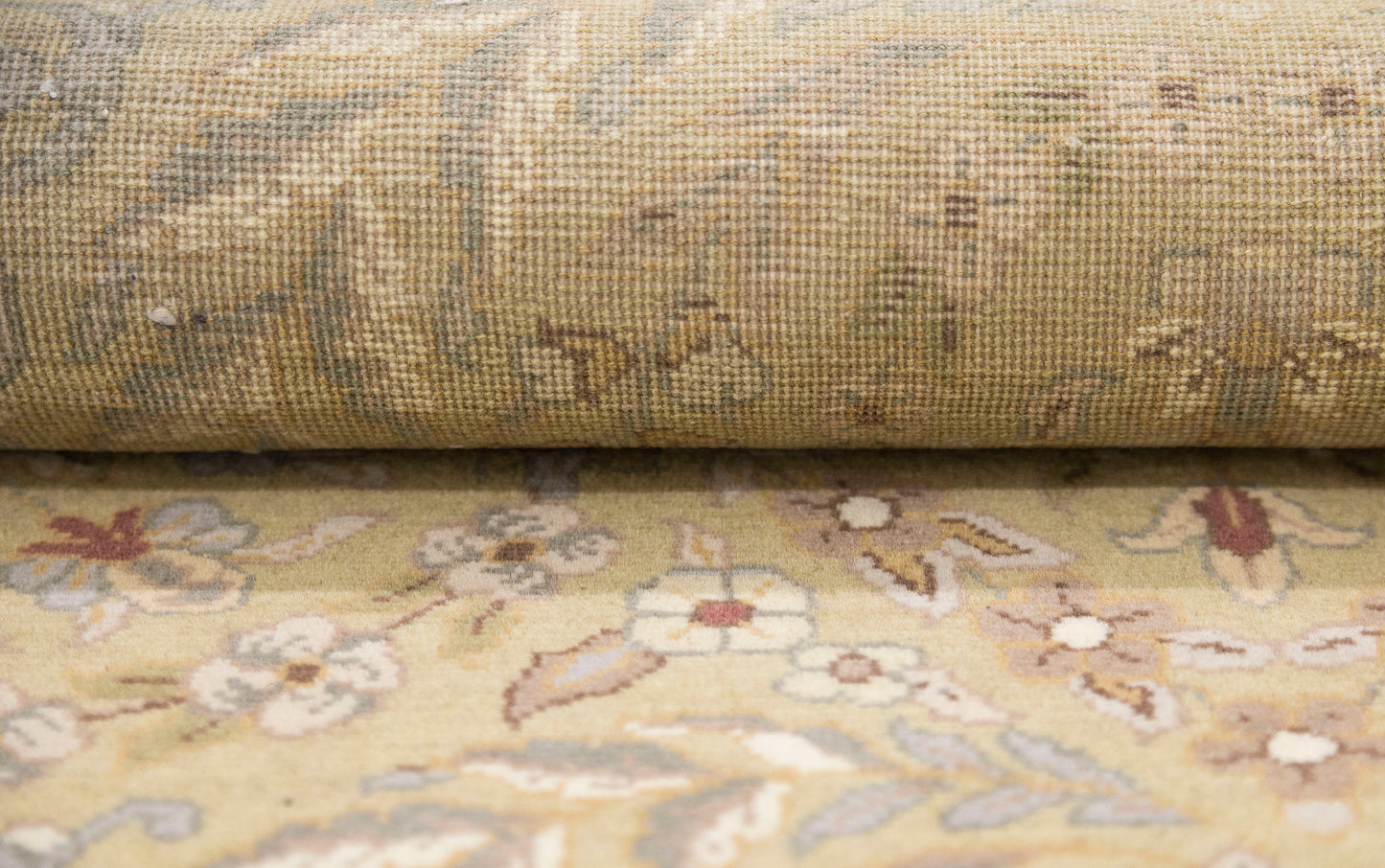 TRADITIONAL RUGS ( 4 X 6 FT ) -D40504