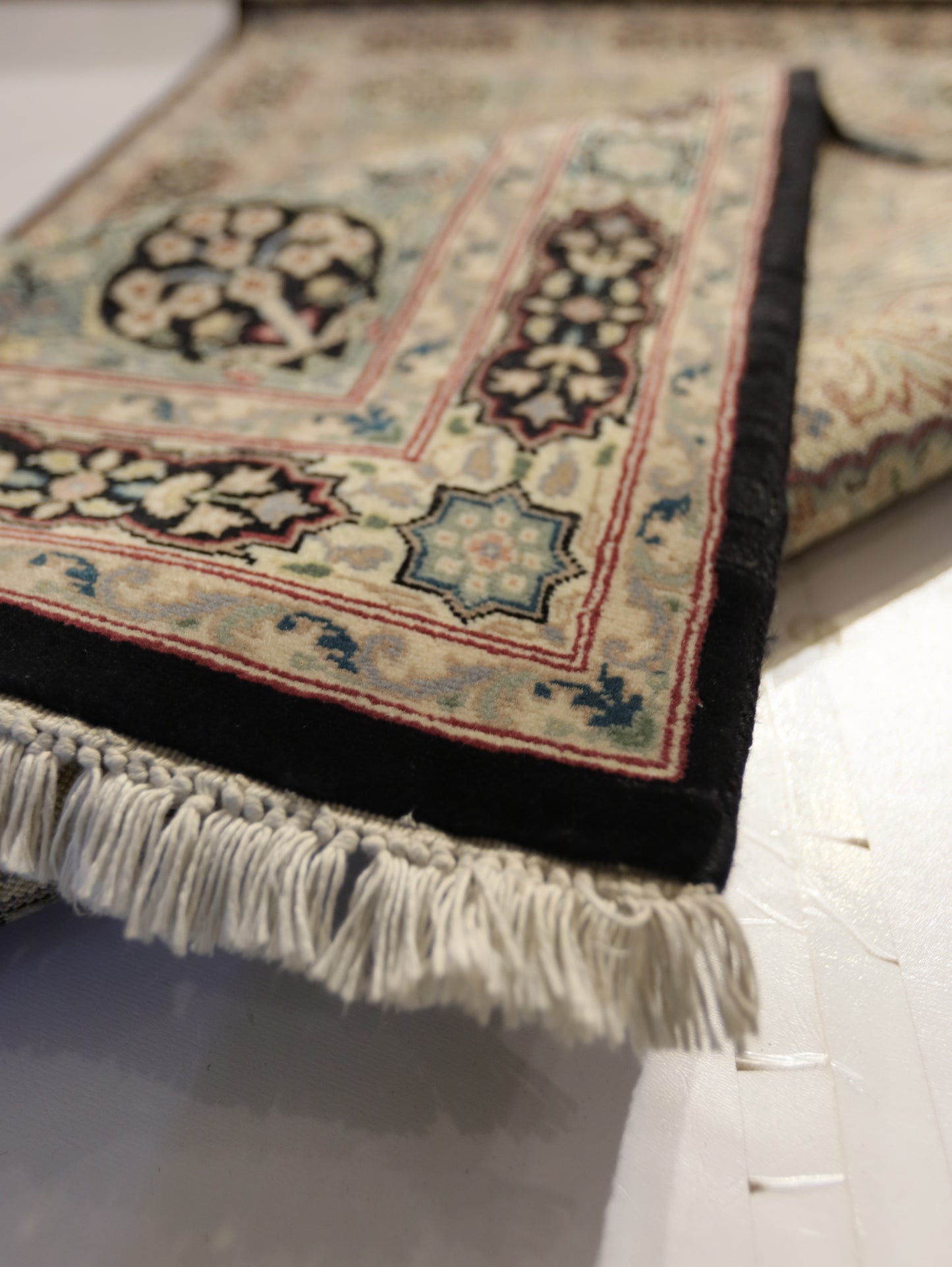 TRADITIONAL RUGS ( 3 X 5 FT )-D40647