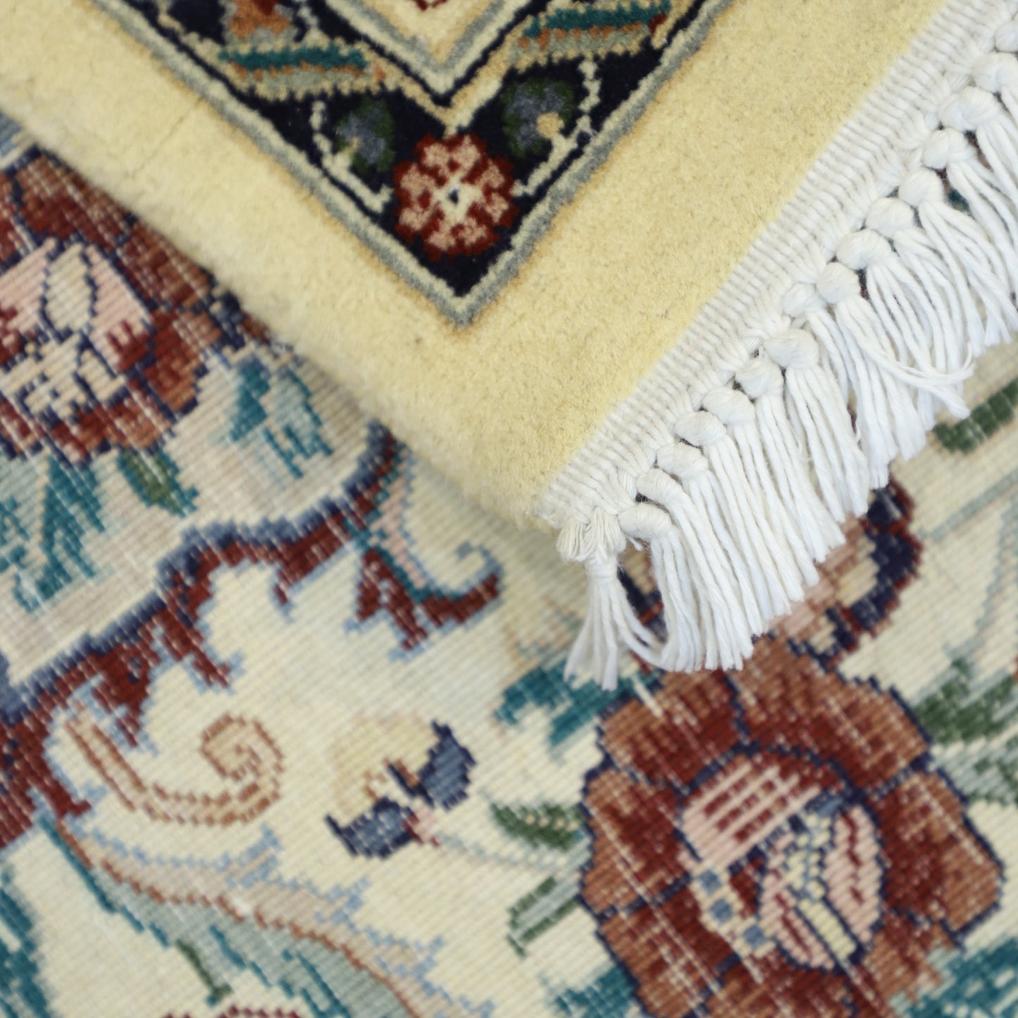 TRADITIONAL RUGS ( 5 X 8 FT ) -A6238