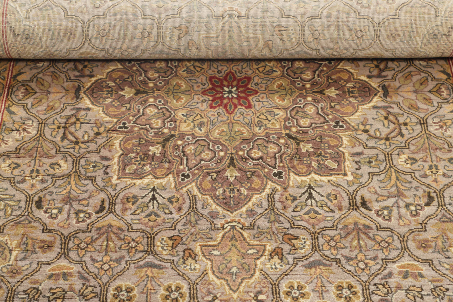 TRADITIONAL RUGS ( 4 X 6 FT ) -D42797