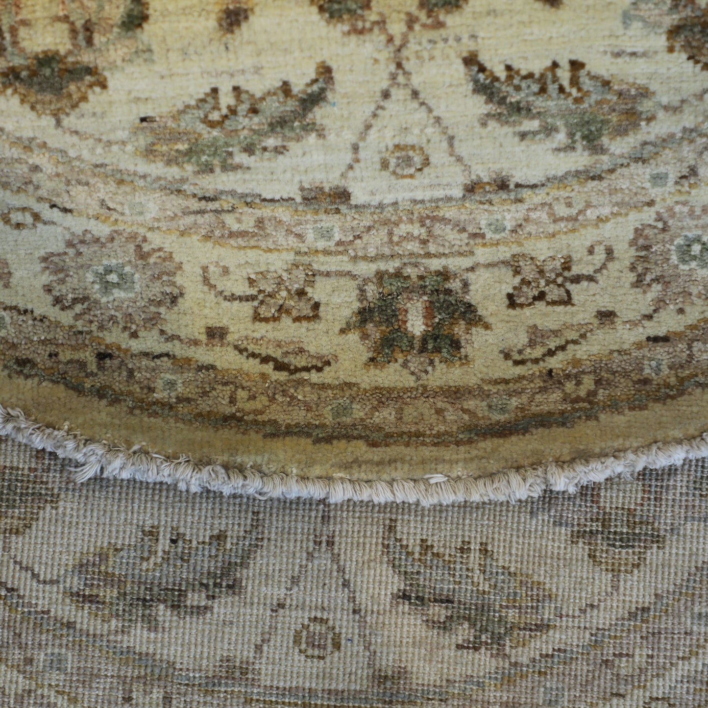 HOLIDAY RUG  ( 3 X 3 FT ) - D50074