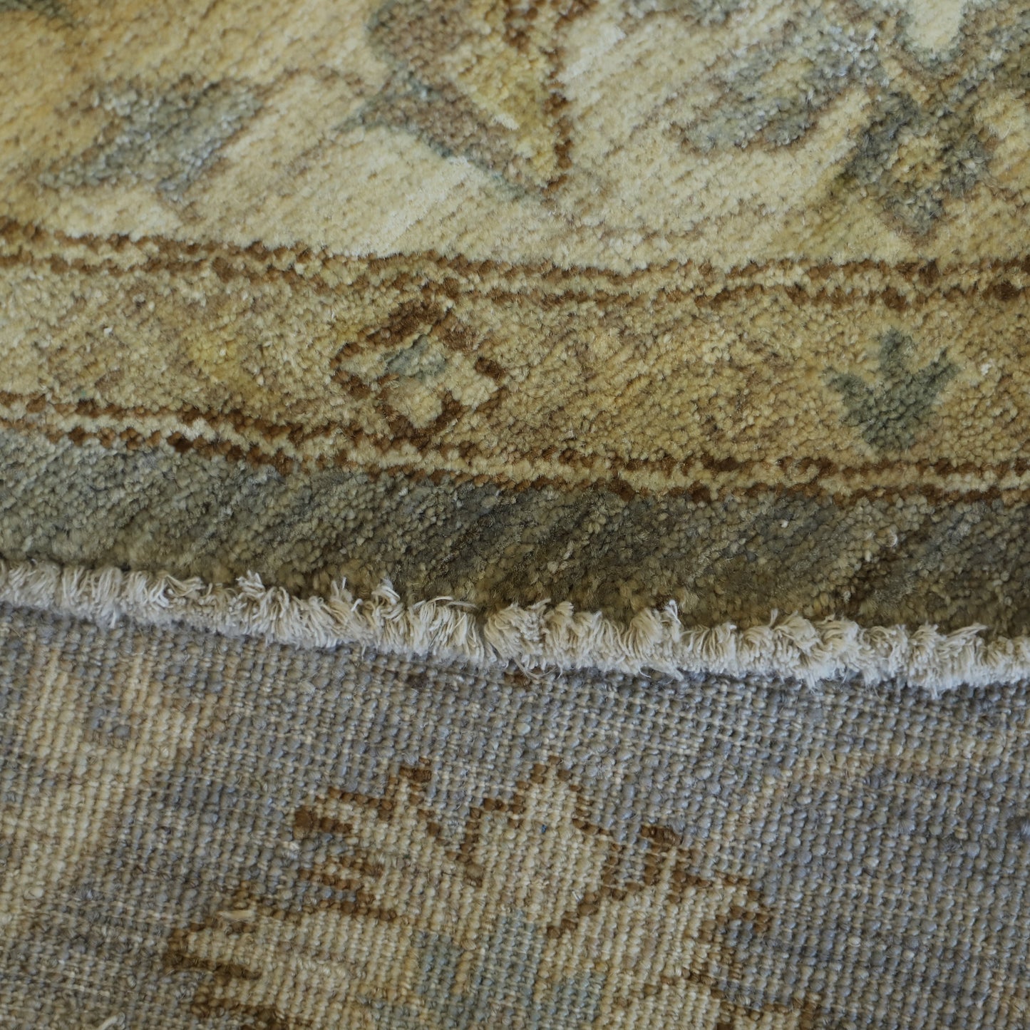 HOLIDAY RUG ( 6 X 6 FT ) - D50868