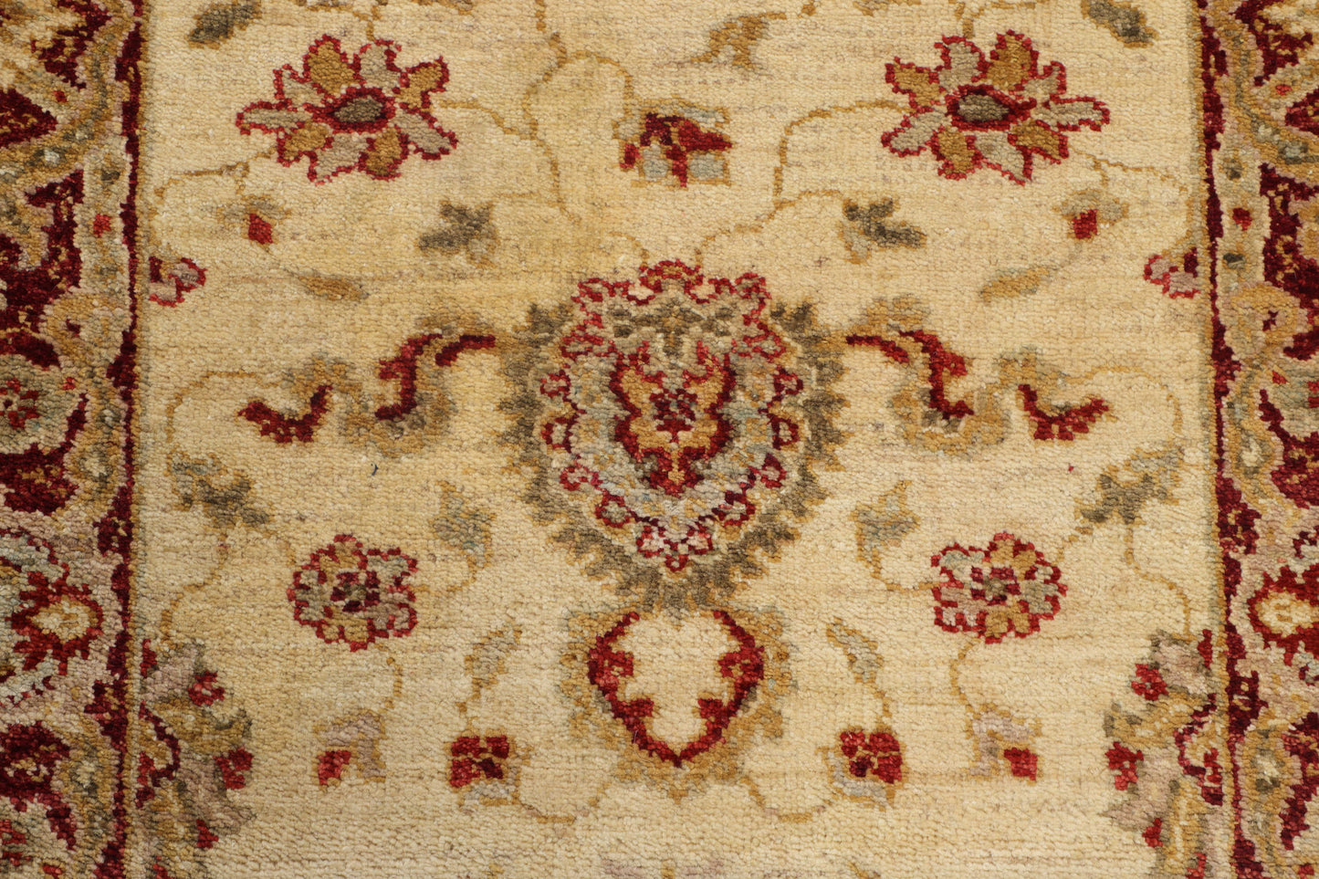 CONTEMPORARY RUGS ( 2.5 X 10 FT ) -D40666