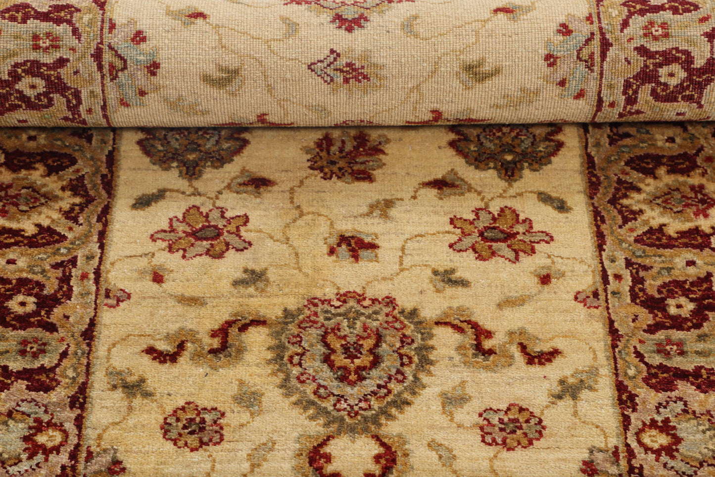 CONTEMPORARY RUGS ( 2.5 X 10 FT ) -D40666