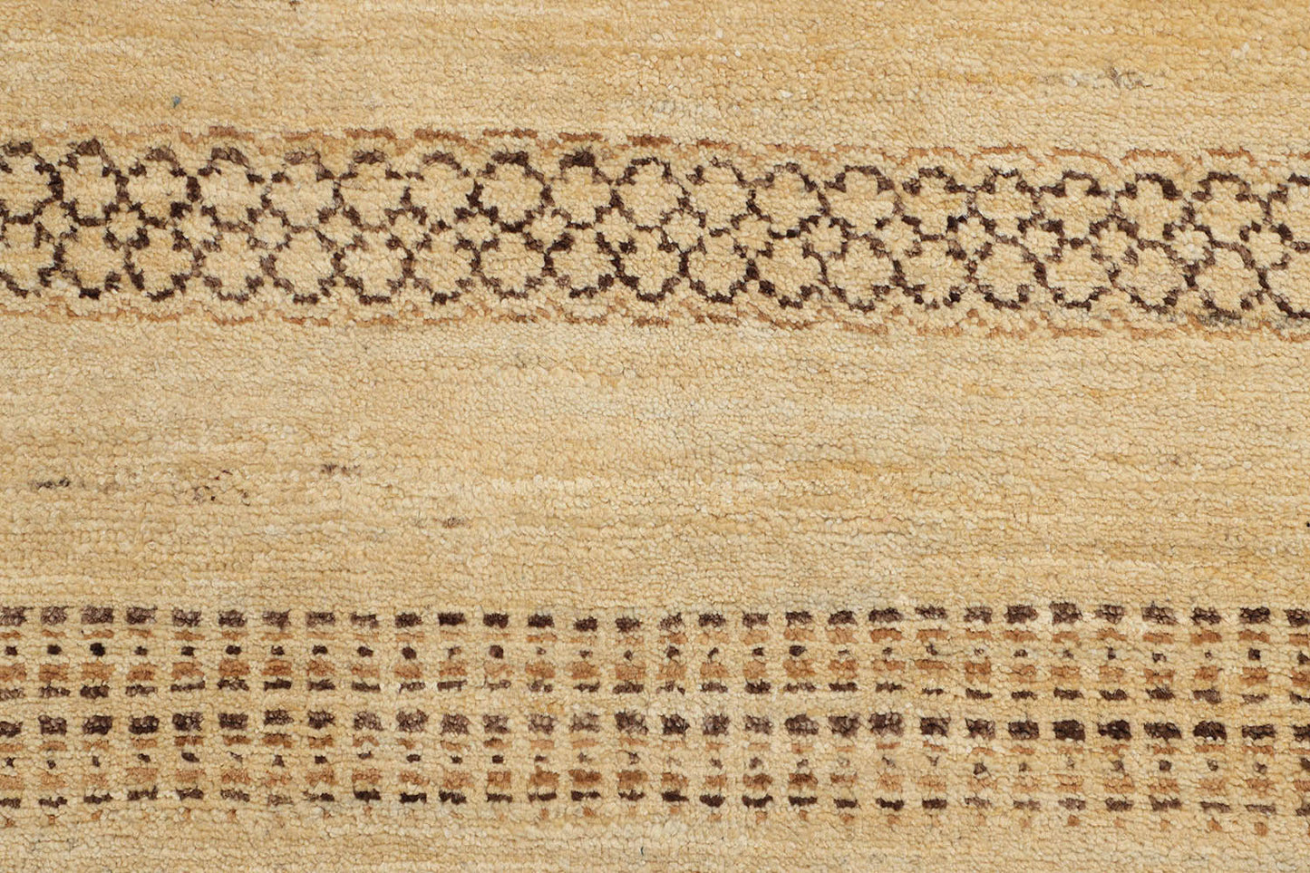 Hand-Knotted Oushak Carpet 4'.7" X 6'.6" Traditional, Ivory Fine Wool Area Rug 4x6
