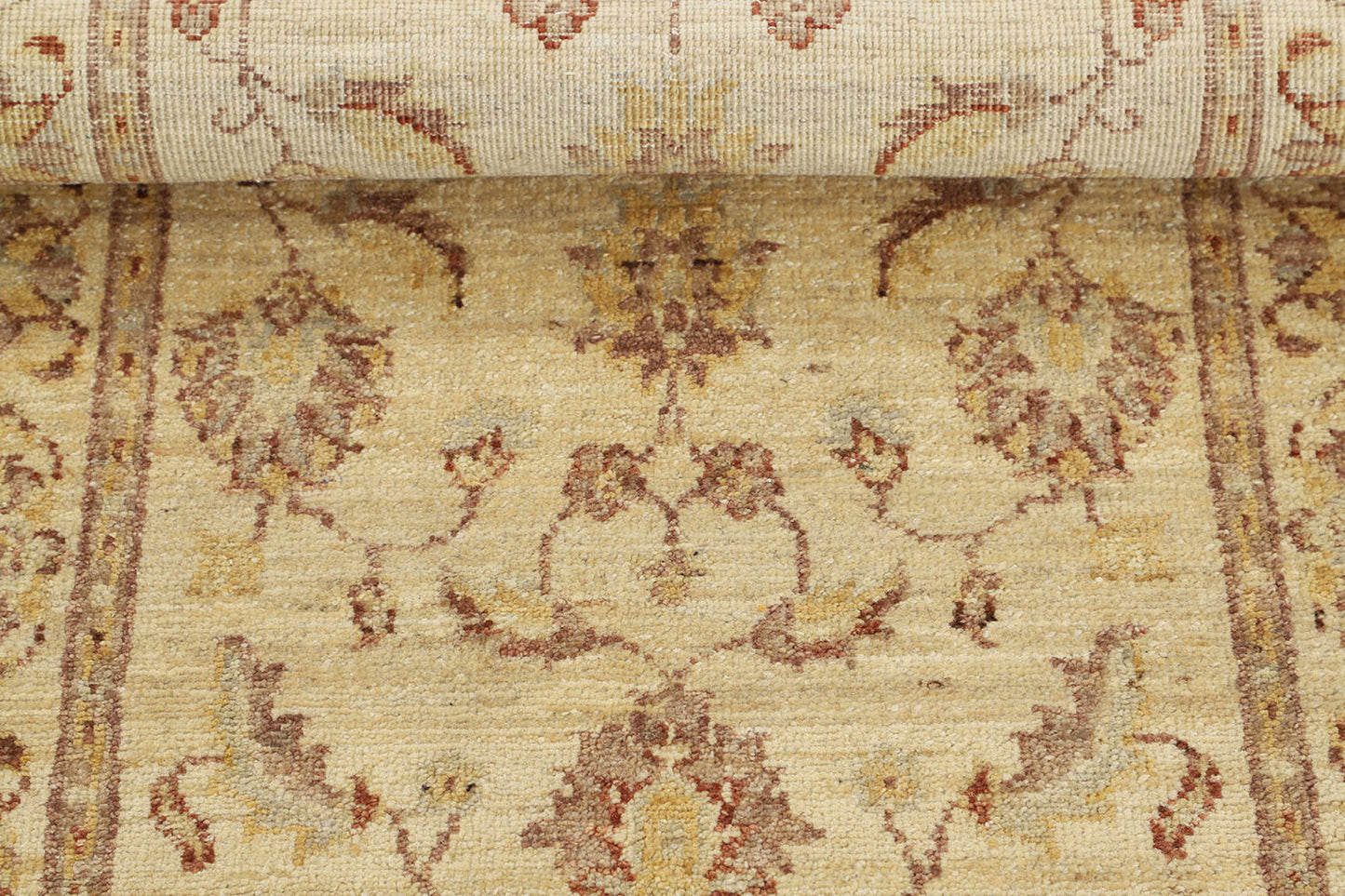 Hand-Knotted Oushak Carpet 2'.5" X 4'.3" Traditional, Beige Fine Wool Accent Rug 2x4