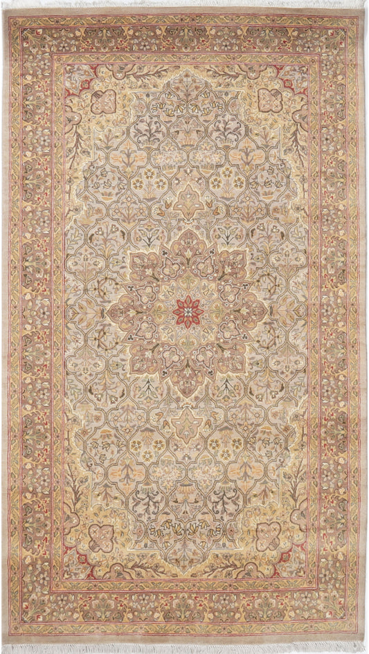 TRADITIONAL RUGS ( 4 X 6 FT ) -D42797