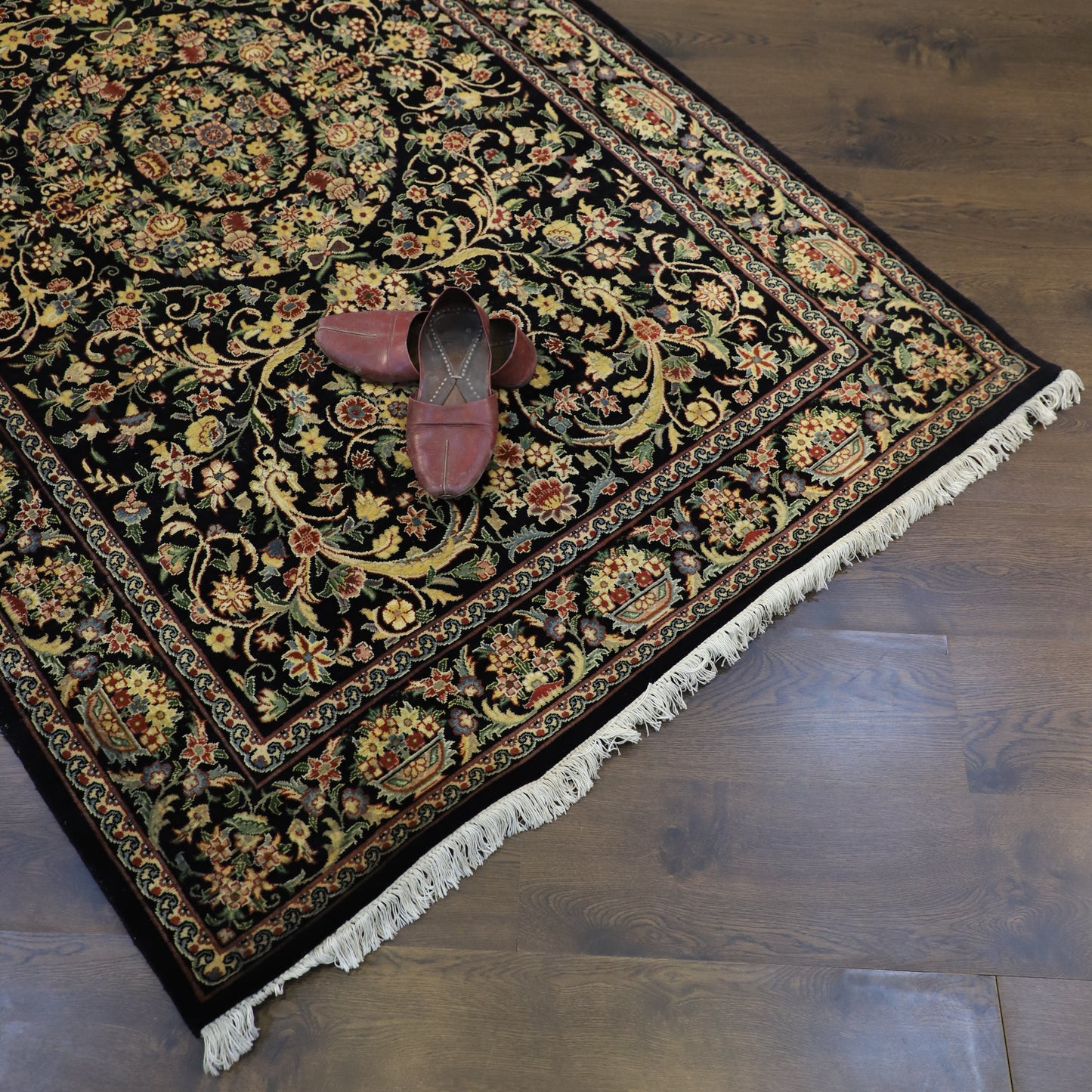 PERSIAN RUGS ( 4.5 X 7 FT ) -D30498