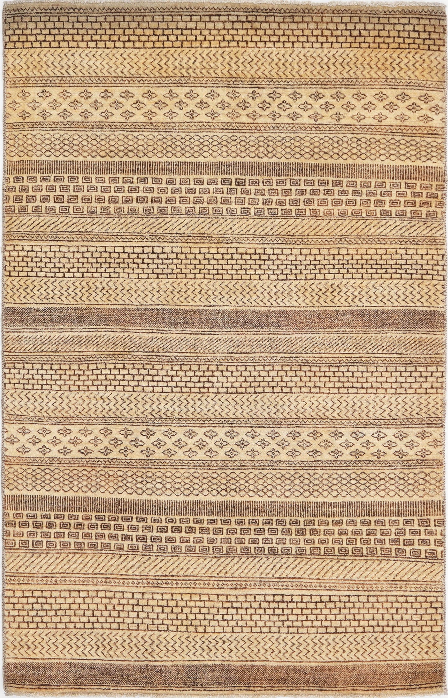 Hand-Knotted Oushak Carpet 4'.7" X 7'.3" Traditional, Ivory Fine Wool Area Rug 4x7