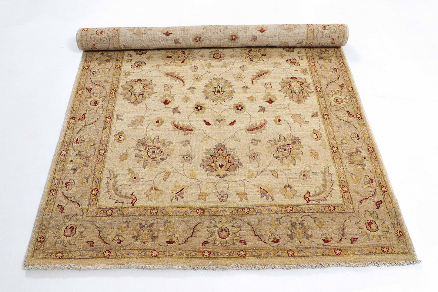 Hand-Knotted Oushak Carpet 4'.7" X 6'.10" Traditional, Ivory Fine Wool Area Rug 4x7